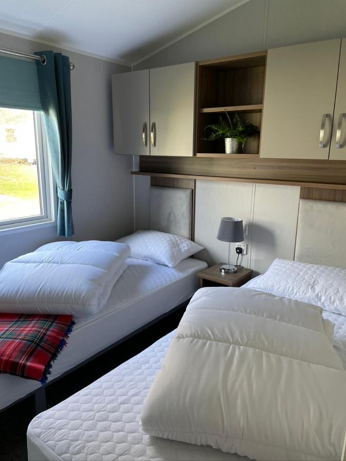 6 Berth Comfy Homely Caravan, Dog Friendly Belton with Browston Exterior foto